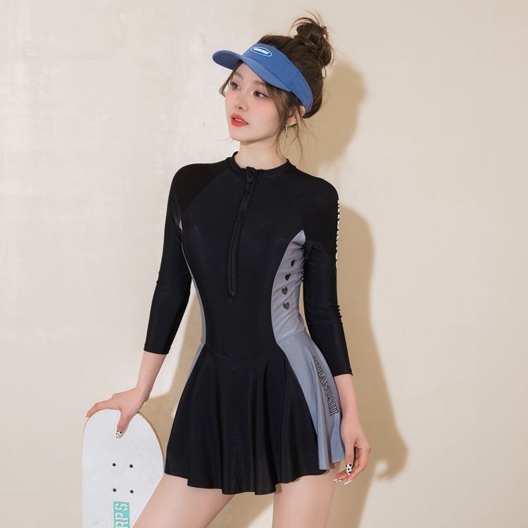 海邊溫泉游泳裝